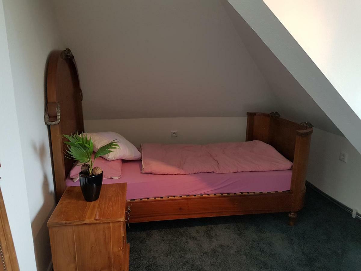 freundliche Unterkunft Sauerland Meschede Exterior foto