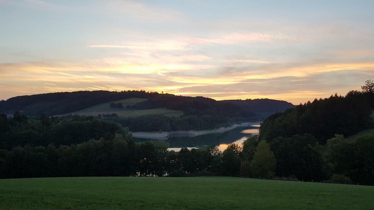 freundliche Unterkunft Sauerland Meschede Exterior foto